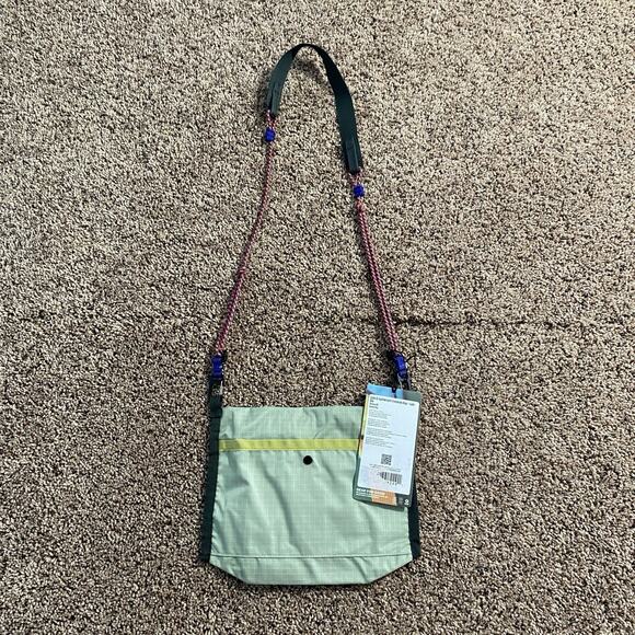 Cotopaxi Lista 2L Lightweight Crossbody Bag Unisex OS NWOT - Picture 2 of 8